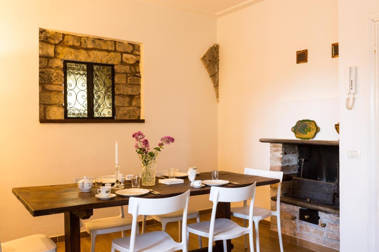 Room En Suite La Corte Ασίζη Εξωτερικό φωτογραφία